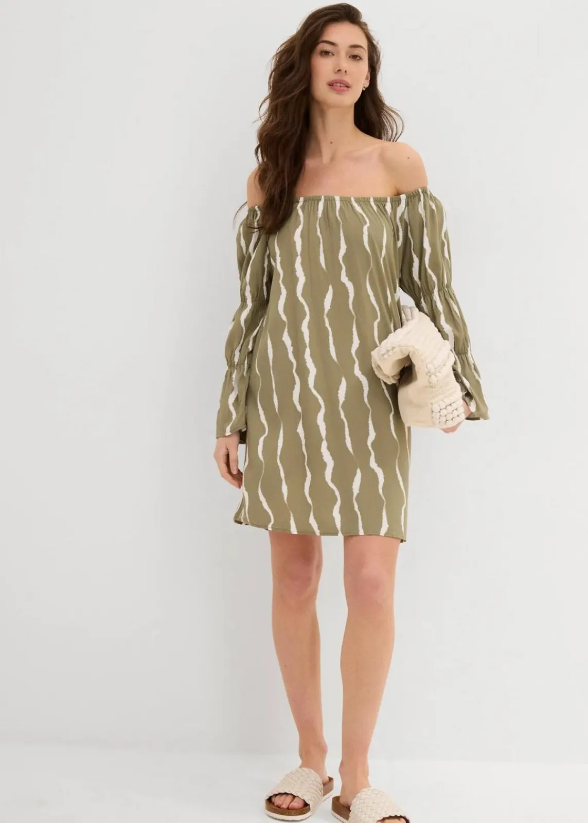 bonprix Bekleidung·Pullover & Strickjacken|Kleider^Carmen-Kleid aus fließender Viskose schlammgrün/weiß bedruckt