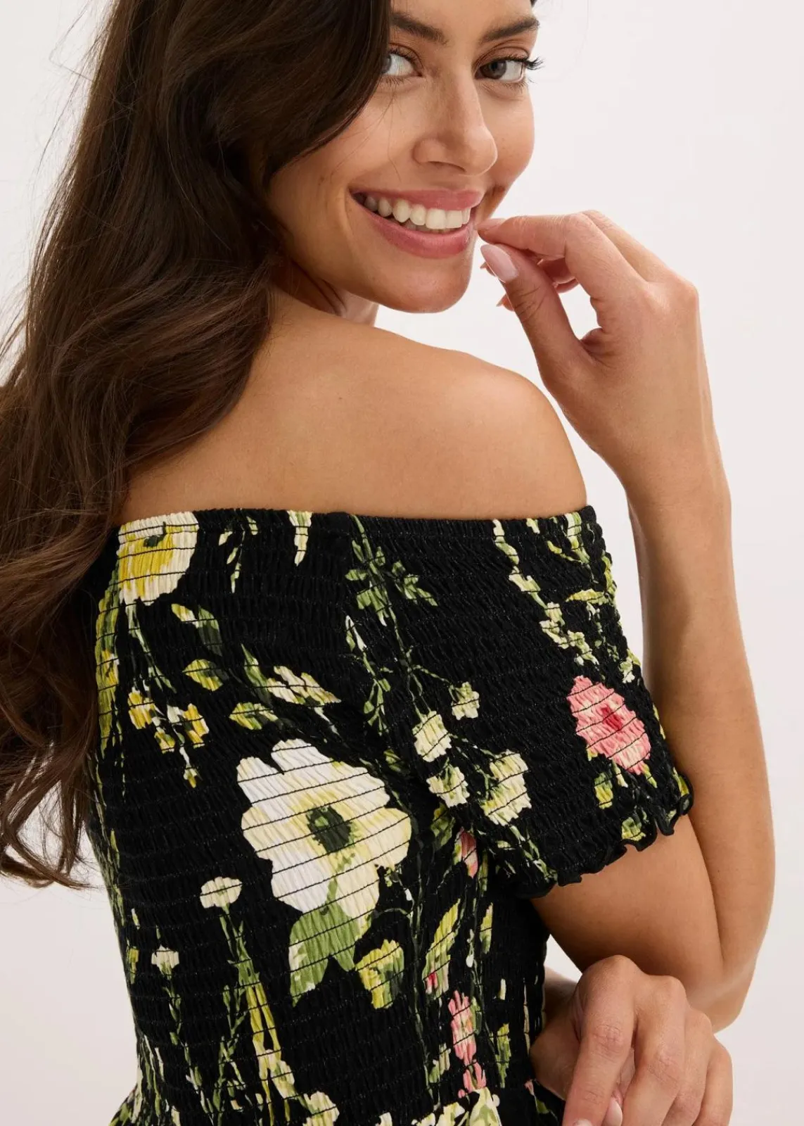 bonprix Bekleidung·Pullover & Strickjacken|Kleider^Carmen-Kleid aus softem Viskose-Mix schwarz floral
