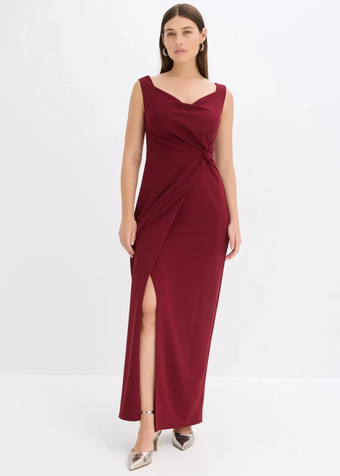 bonprix Bekleidung·Pullover & Strickjacken|Festliche Mode^Carmen-Kleid aus strukturiertem Crepe rubinrot