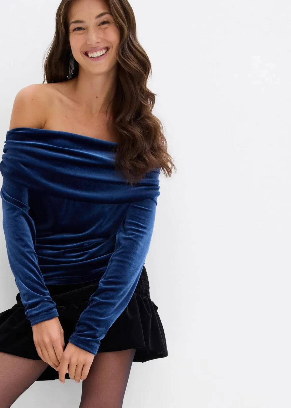 bonprix Shirts & Tops^Carmenshirt aus softem Samt dunkelblau
