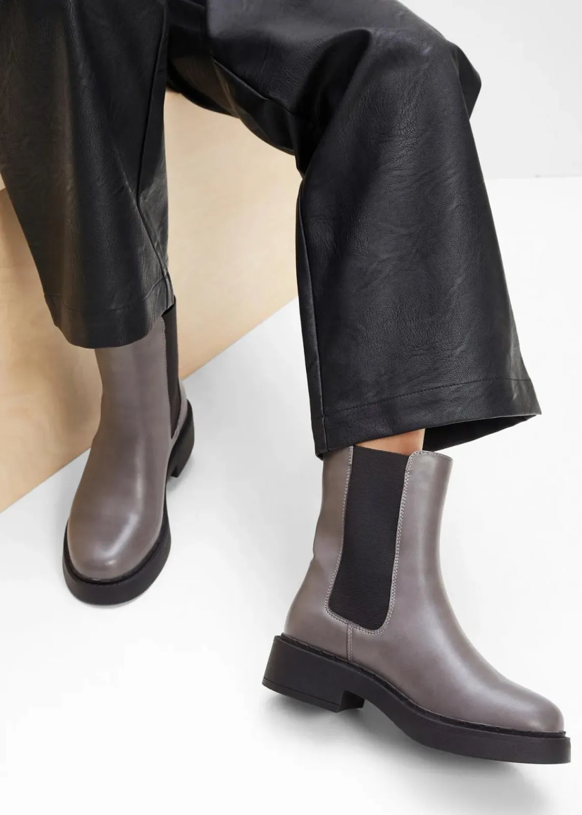 bonprix Stiefeletten|Boots^Chelsea Boot rauchgrau