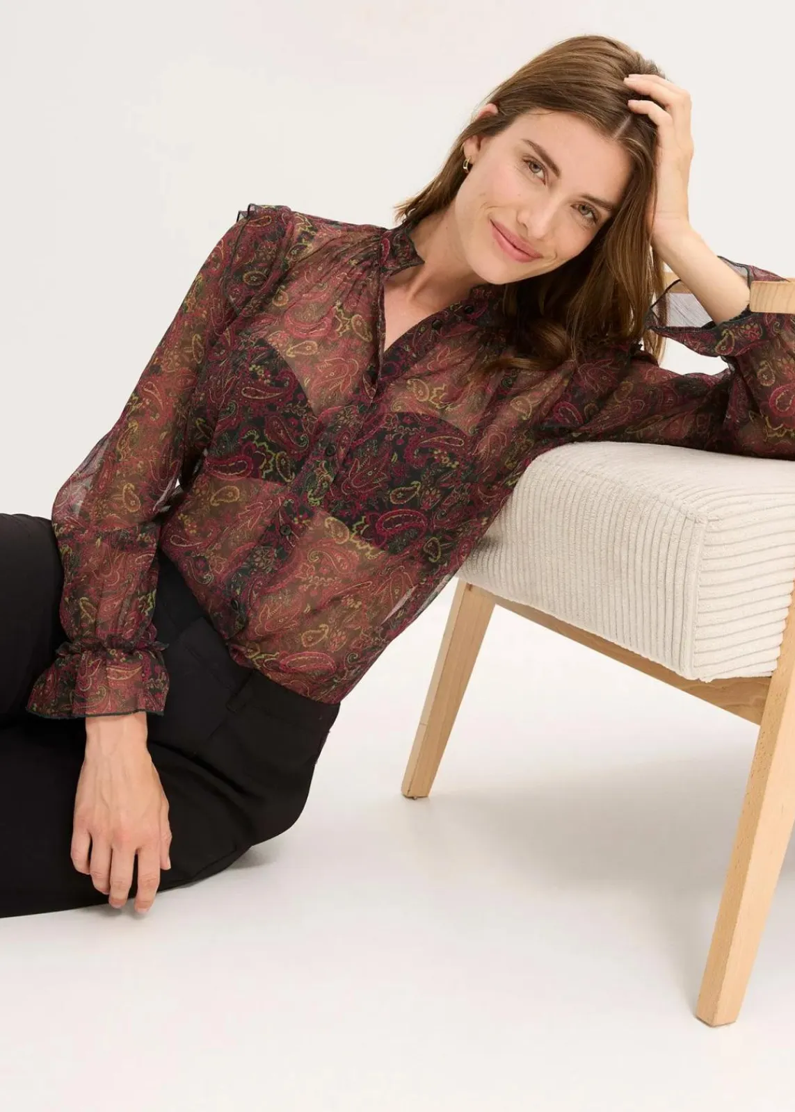 bonprix Bekleidung·Jacken & Mäntel|Blusen & Tuniken^Chiffonbluse schwarz/dunkeloliv/rhododendronrot/weinrot paisley