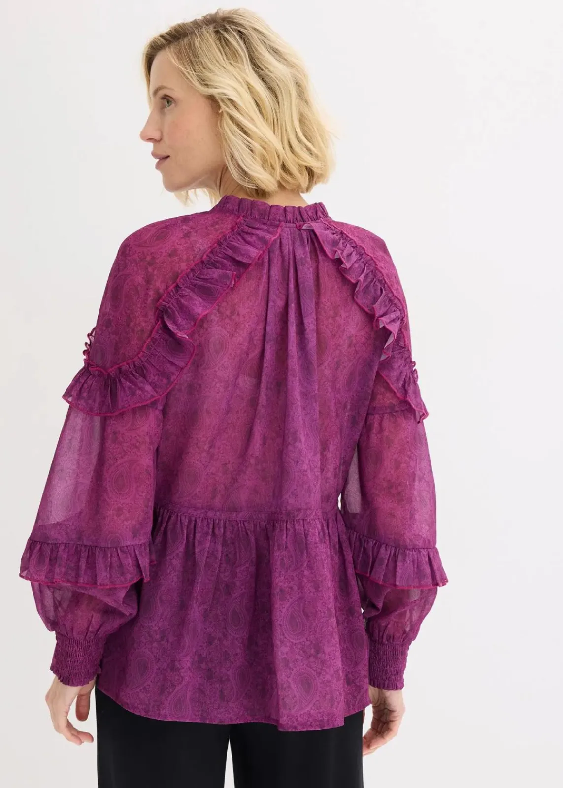 bonprix Bekleidung·Jacken & Mäntel|Blusen & Tuniken^Chiffonbluse dunkellila paisley