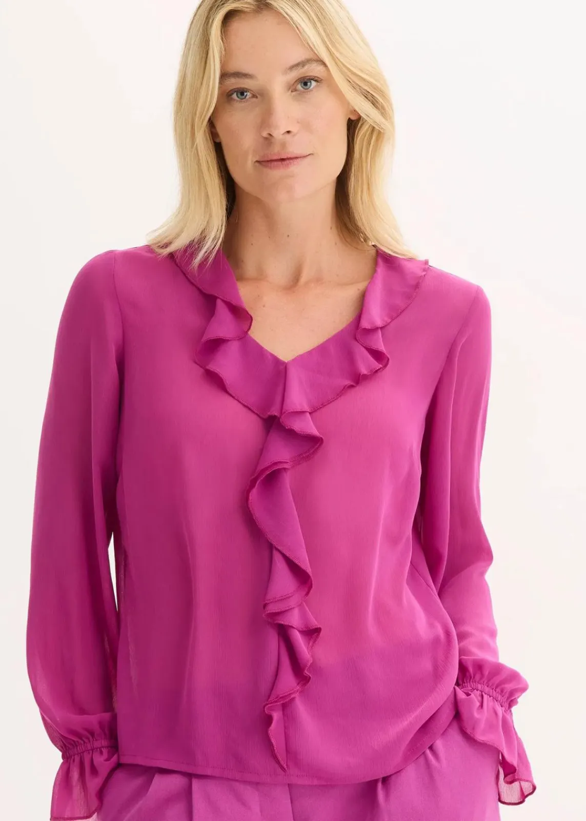 bonprix Bekleidung·Jacken & Mäntel|Nachhaltigere Materialien^Chiffonbluse dunkelfuchsia