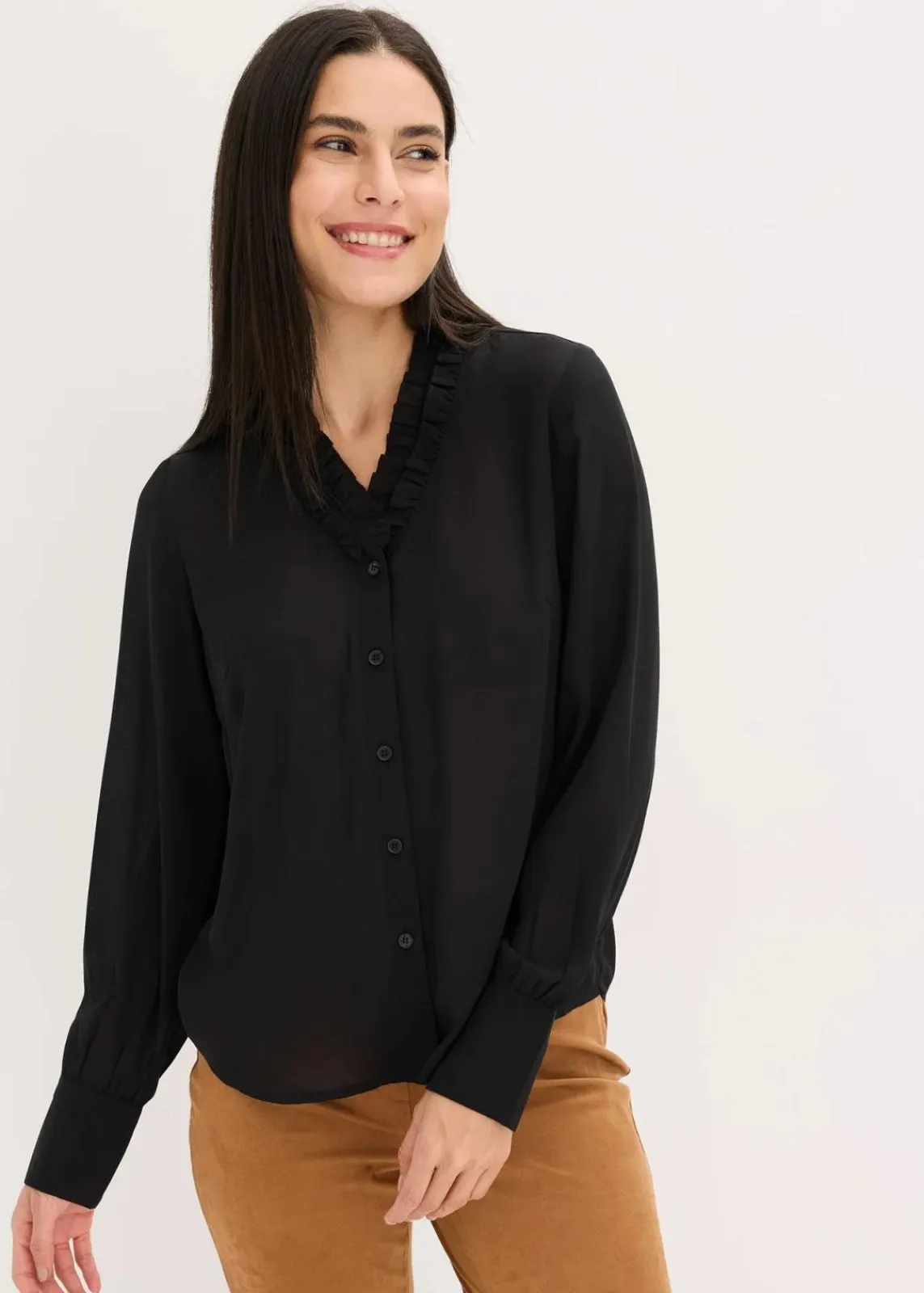 bonprix Bekleidung·Jacken & Mäntel|Blusen & Tuniken^Chiffonbluse mit Rüschen schwarz