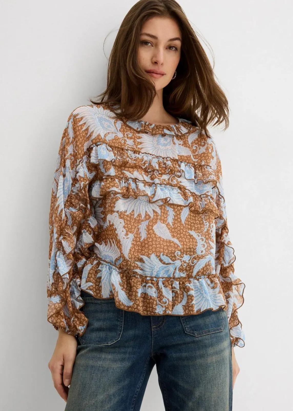 bonprix Bekleidung·Jacken & Mäntel|Blusen & Tuniken^Chiffonbluse mit Rüschen gewürzbraun/wollweiß bedruckt