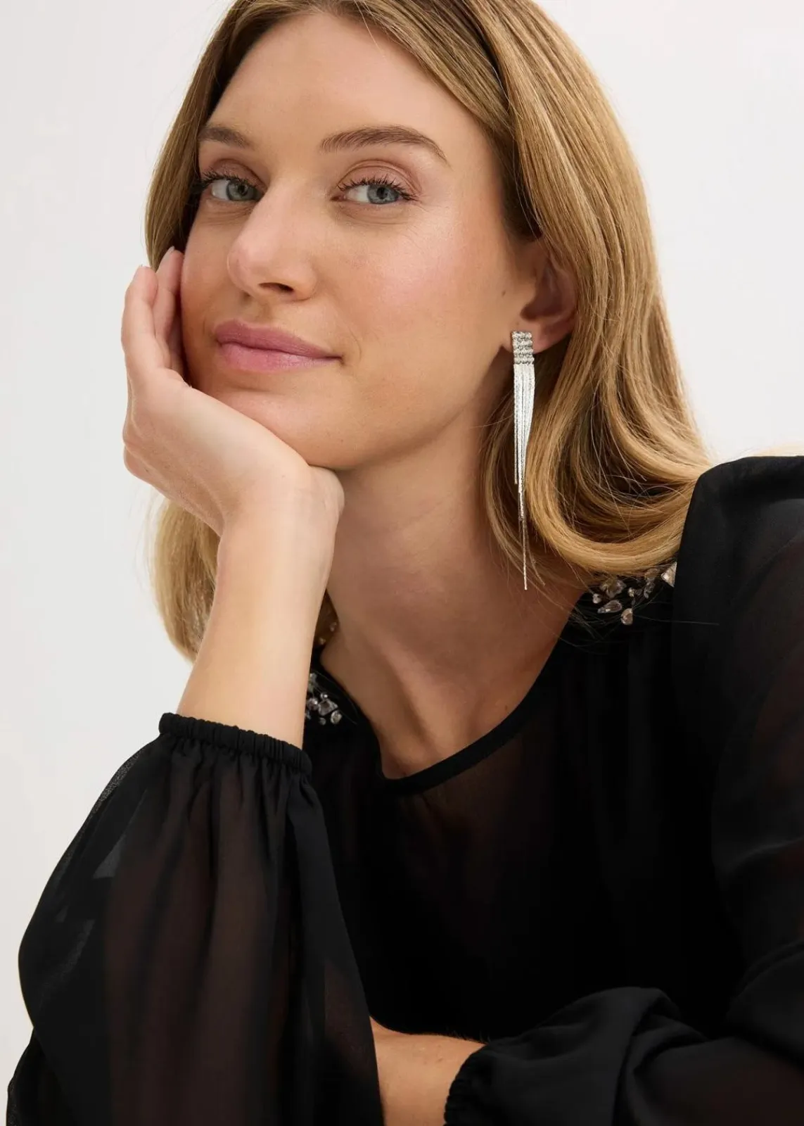 bonprix Bekleidung·Jacken & Mäntel|Festliche Mode^Chiffonbluse mit Strasssteinverzierung schwarz