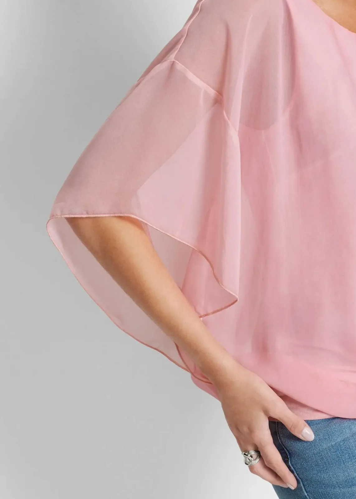 bonprix Bekleidung·Jacken & Mäntel|Blusen & Tuniken^Chiffonbluse mit Untertop puderrosa