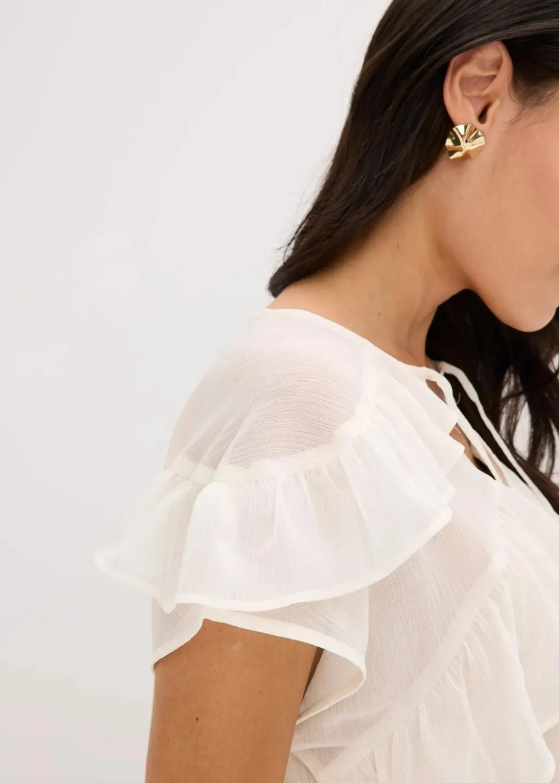 bonprix Blusen & Tuniken|Bekleidung·Jacken & Mäntel^Chiffonbluse mit Volants wollweiß