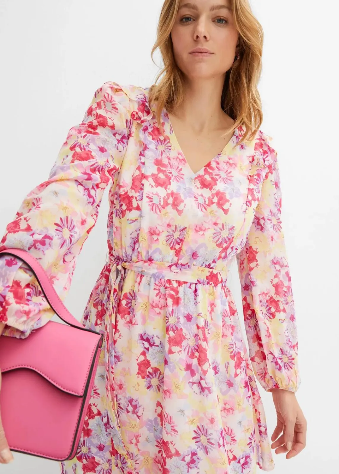 bonprix Bekleidung·Pullover & Strickjacken|Kleider^Chiffonkleid weiß/rosa geblümt