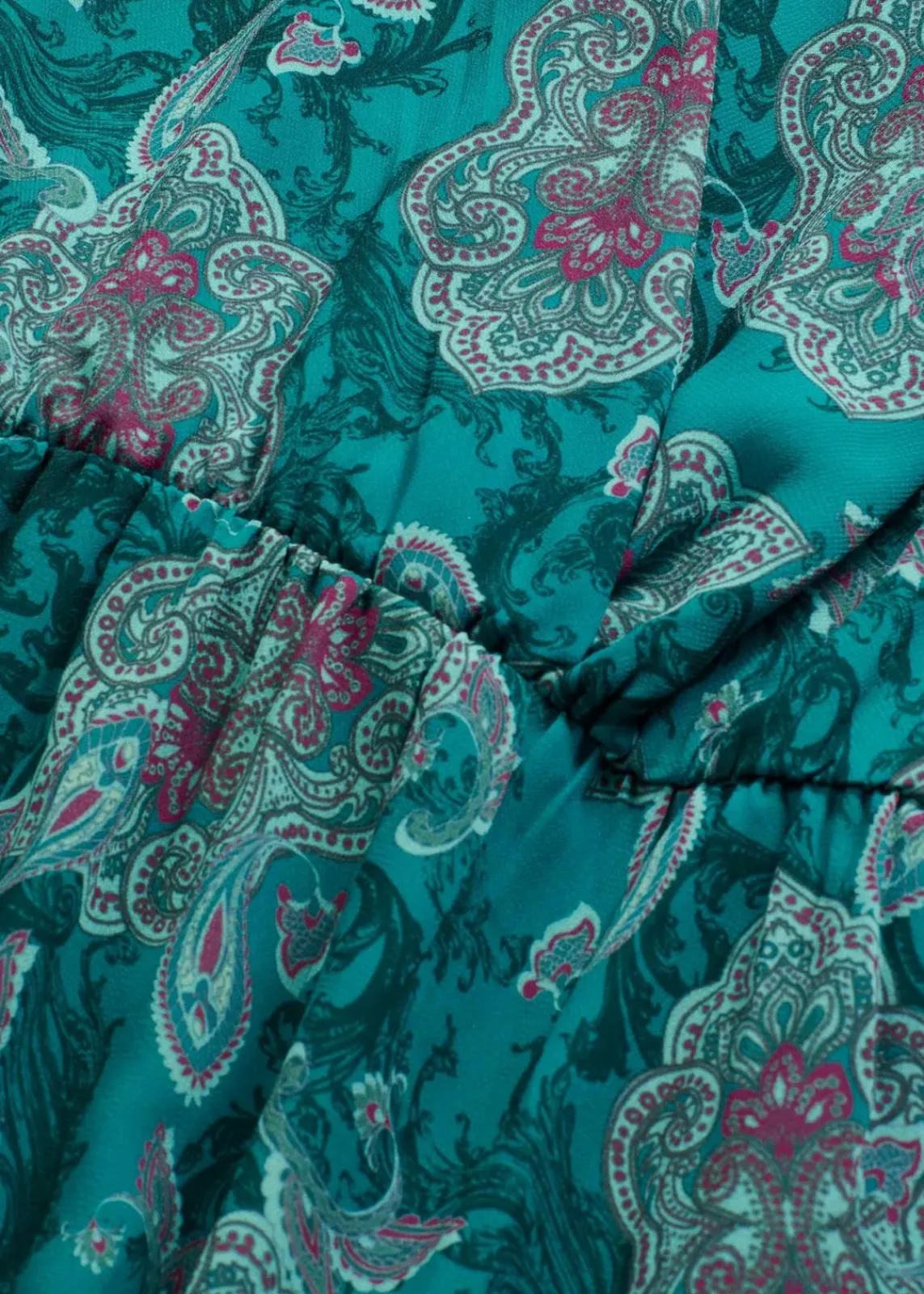 bonprix Kleider|Bekleidung·Pullover & Strickjacken^Chiffonkleid mit Paisley-Druck dunkelsmaragd/dunkelfuchsia paisley