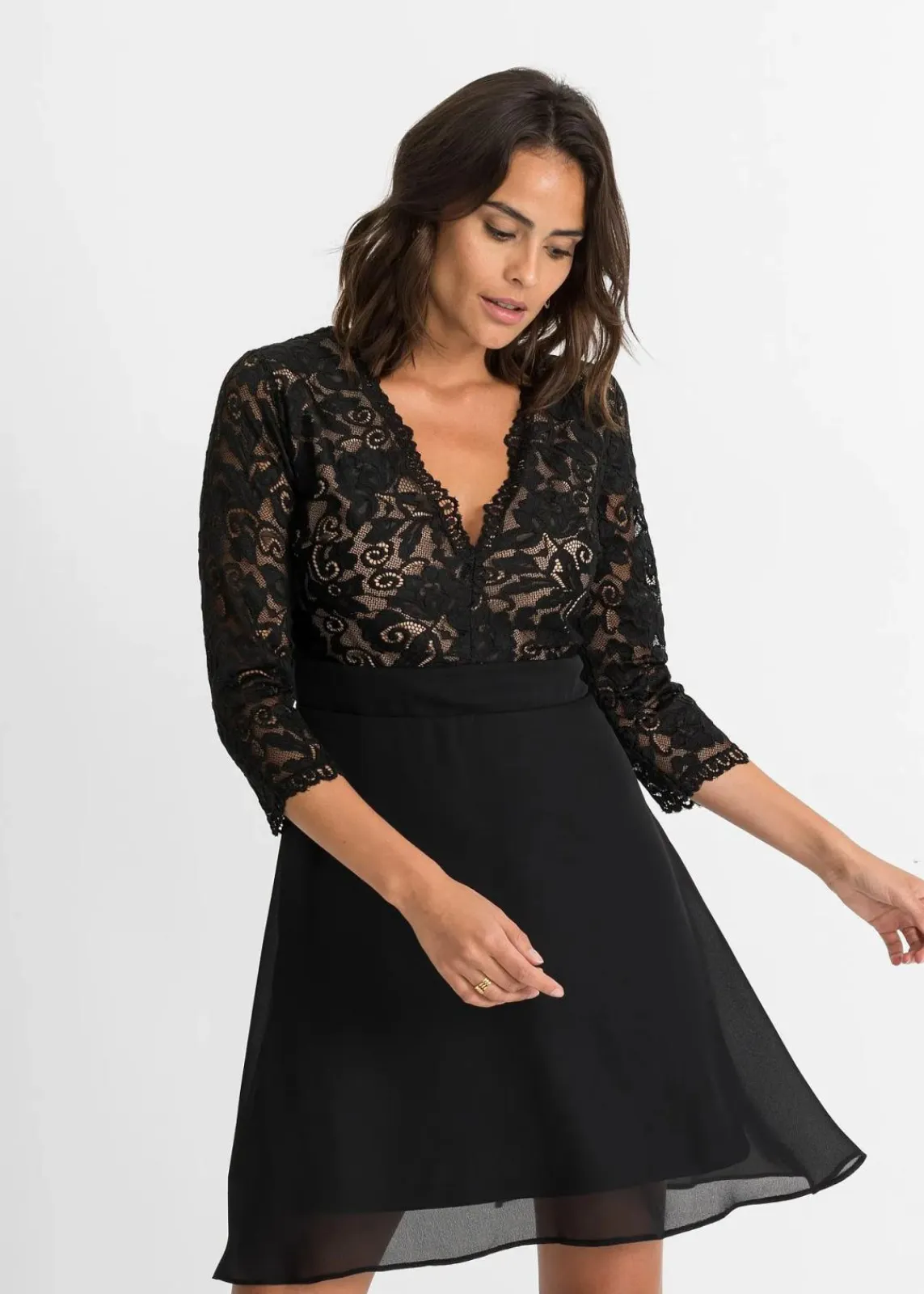 bonprix Festliche Mode|Kleider^Chiffonkleid mit Spitze schwarz/natur