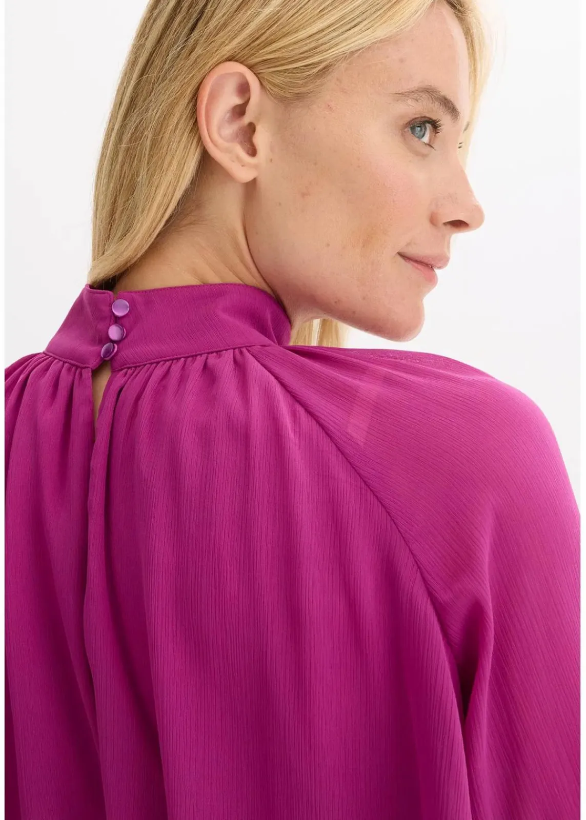 bonprix Bekleidung·Pullover & Strickjacken|Kleider^Chiffonkleid mit Volants dunkelfuchsia