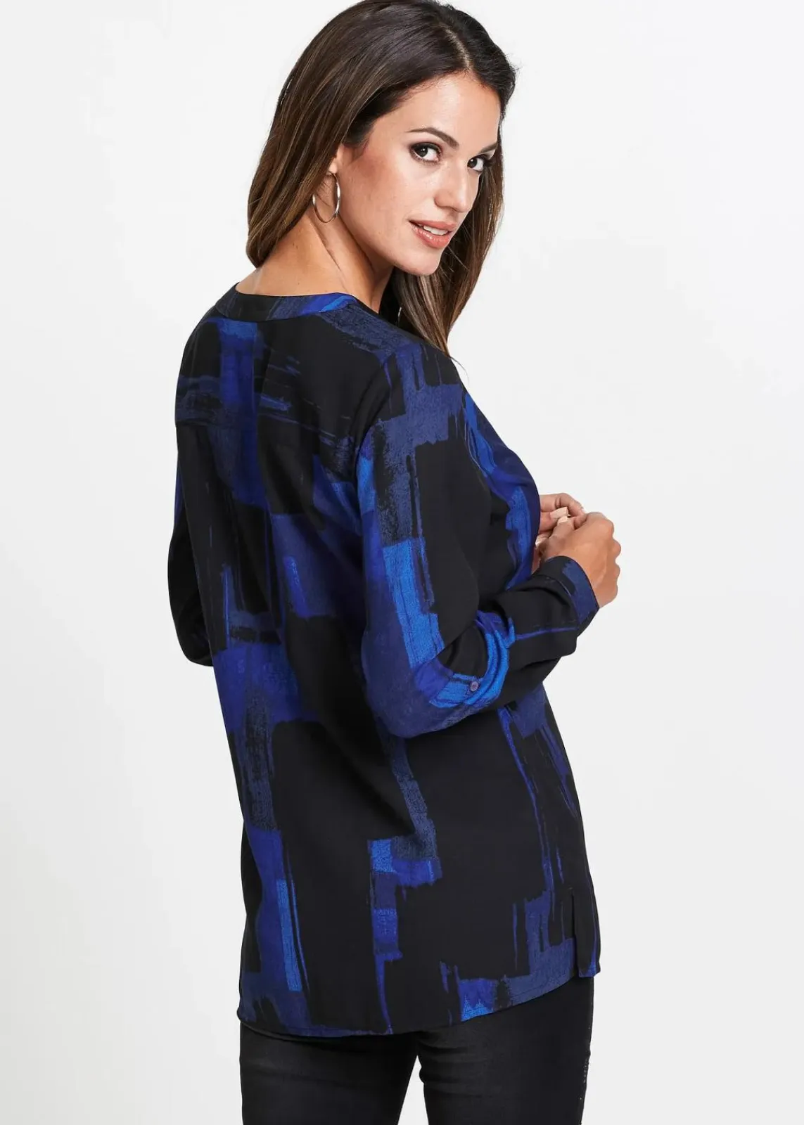 bonprix Blusen & Tuniken|Bekleidung·Jacken & Mäntel^Chiffon-Longbluse mit Druck saphirblau/schwarz