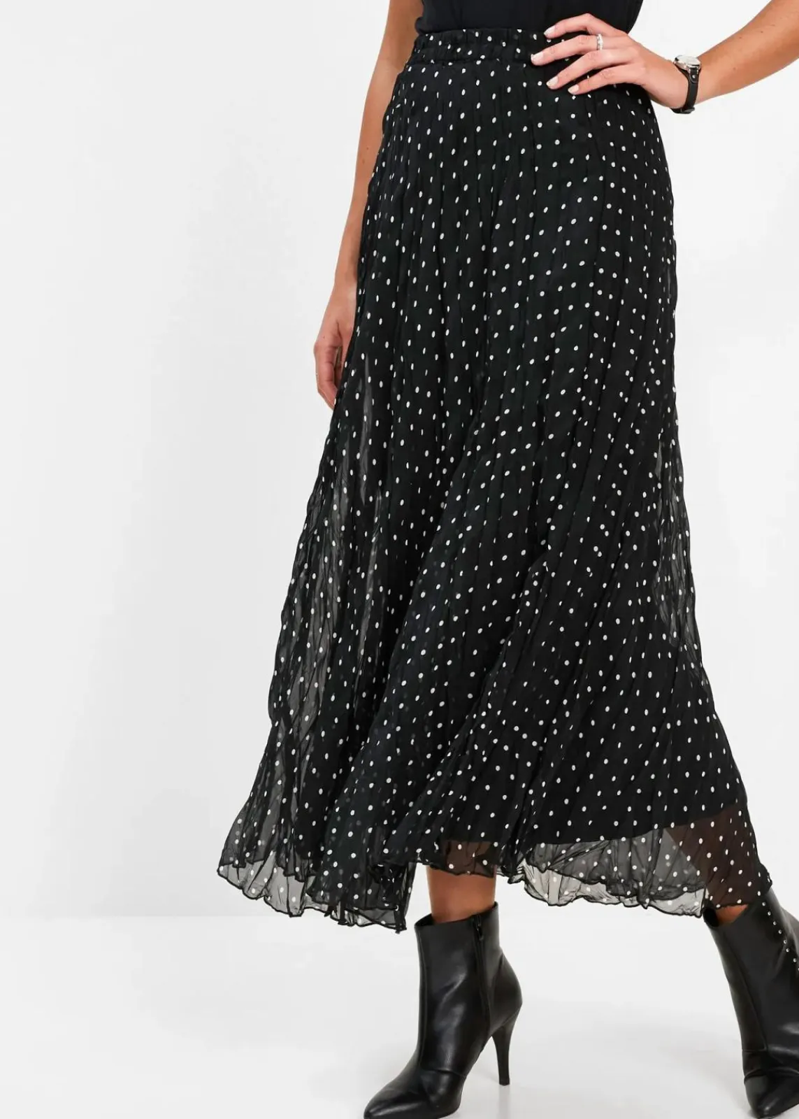 bonprix Bekleidung·Sportbekleidung|Nachhaltigere Materialien^Chiffon-Rock in Crash-Optik schwarz/weiß gepunktet