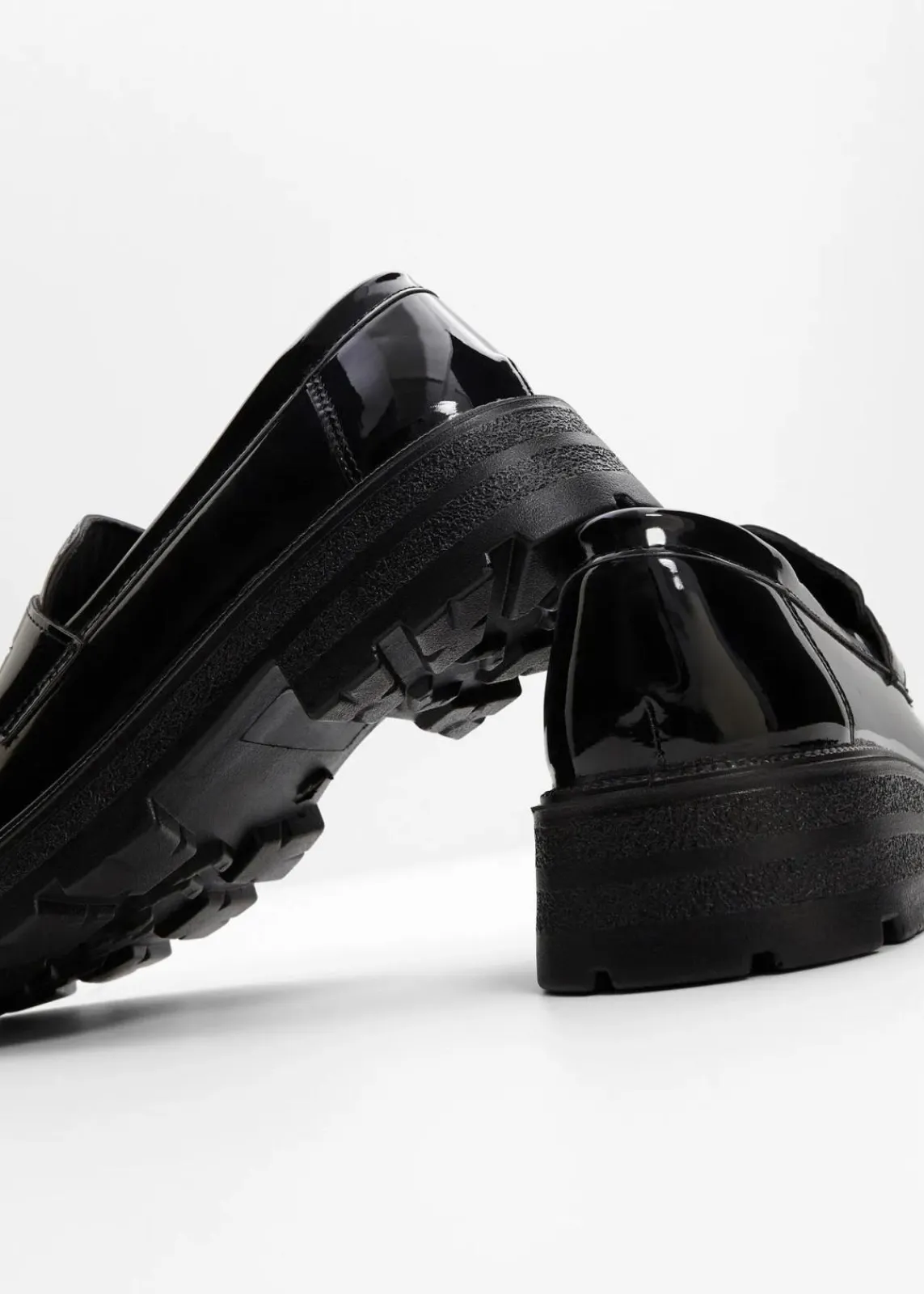 bonprix Sommerschuhe|Loafer^Chunky Loafer mit leichter Sohle schwarz lack