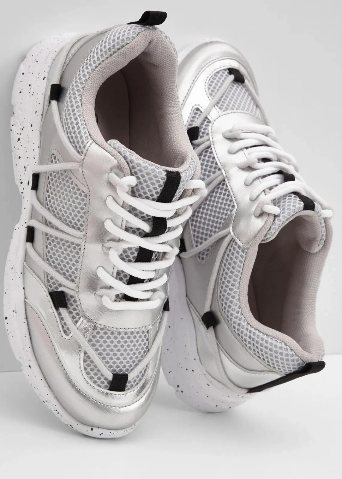 bonprix Sneaker^Chunky Sneaker mit leichter Sohle silber metallic