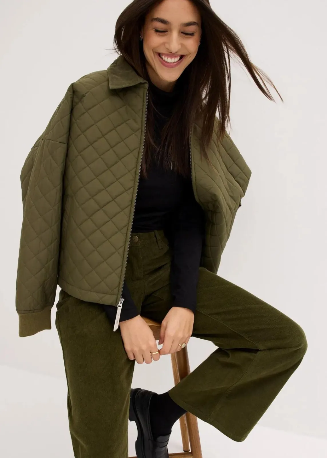 bonprix Hosen|Bekleidung·Kleider^Cordhose im Marlene-Stil dunkeloliv