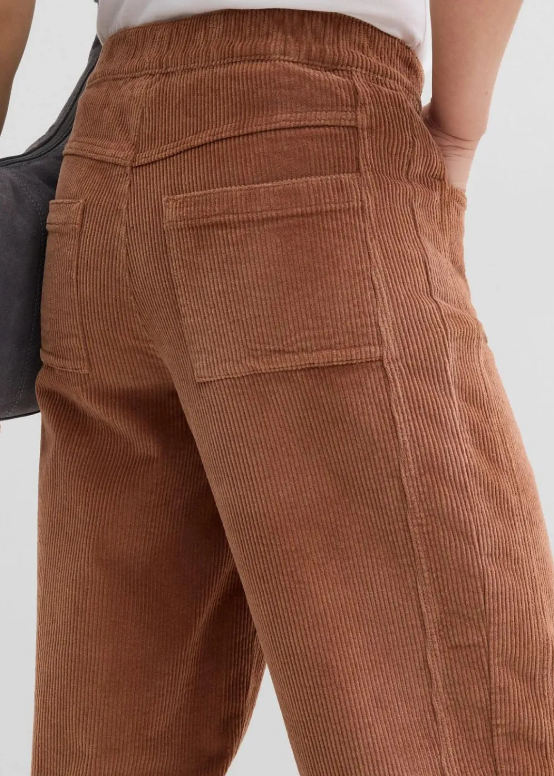 bonprix Hosen|Bekleidung·Kleider^Cordhose in Barellform schokosorbet