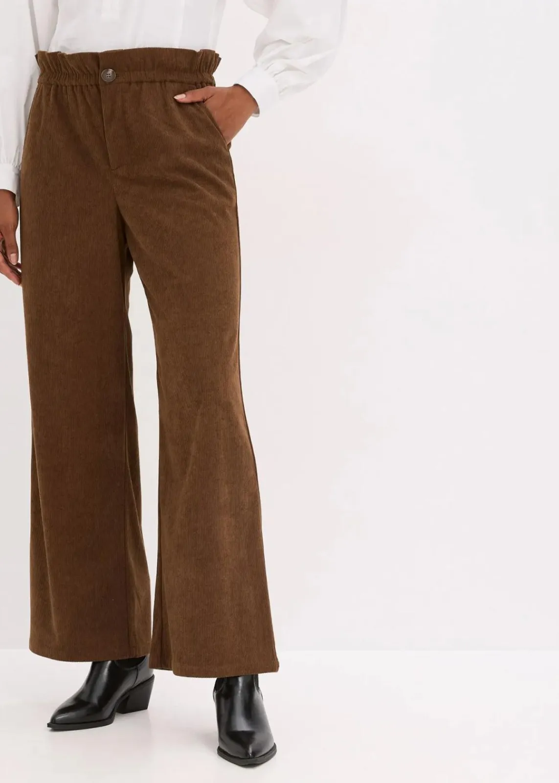 bonprix Hosen^Cordhose mit weitem Bein braun
