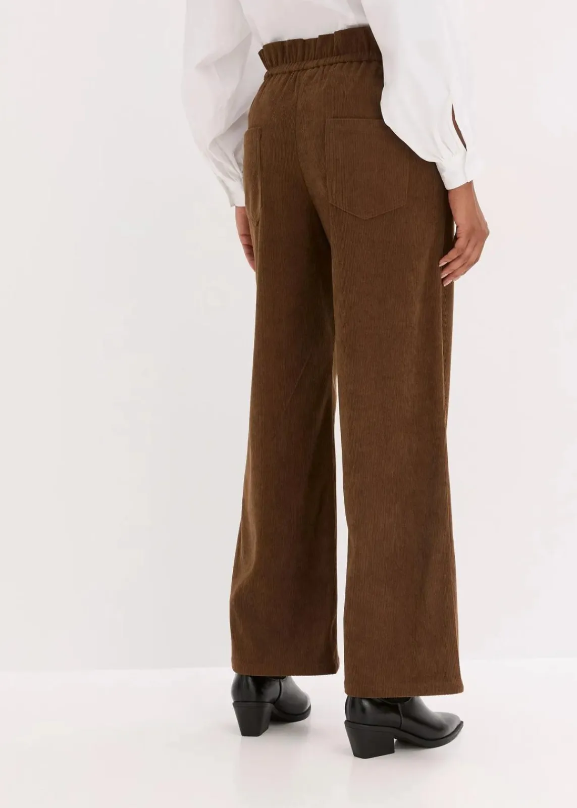 bonprix Hosen^Cordhose mit weitem Bein braun