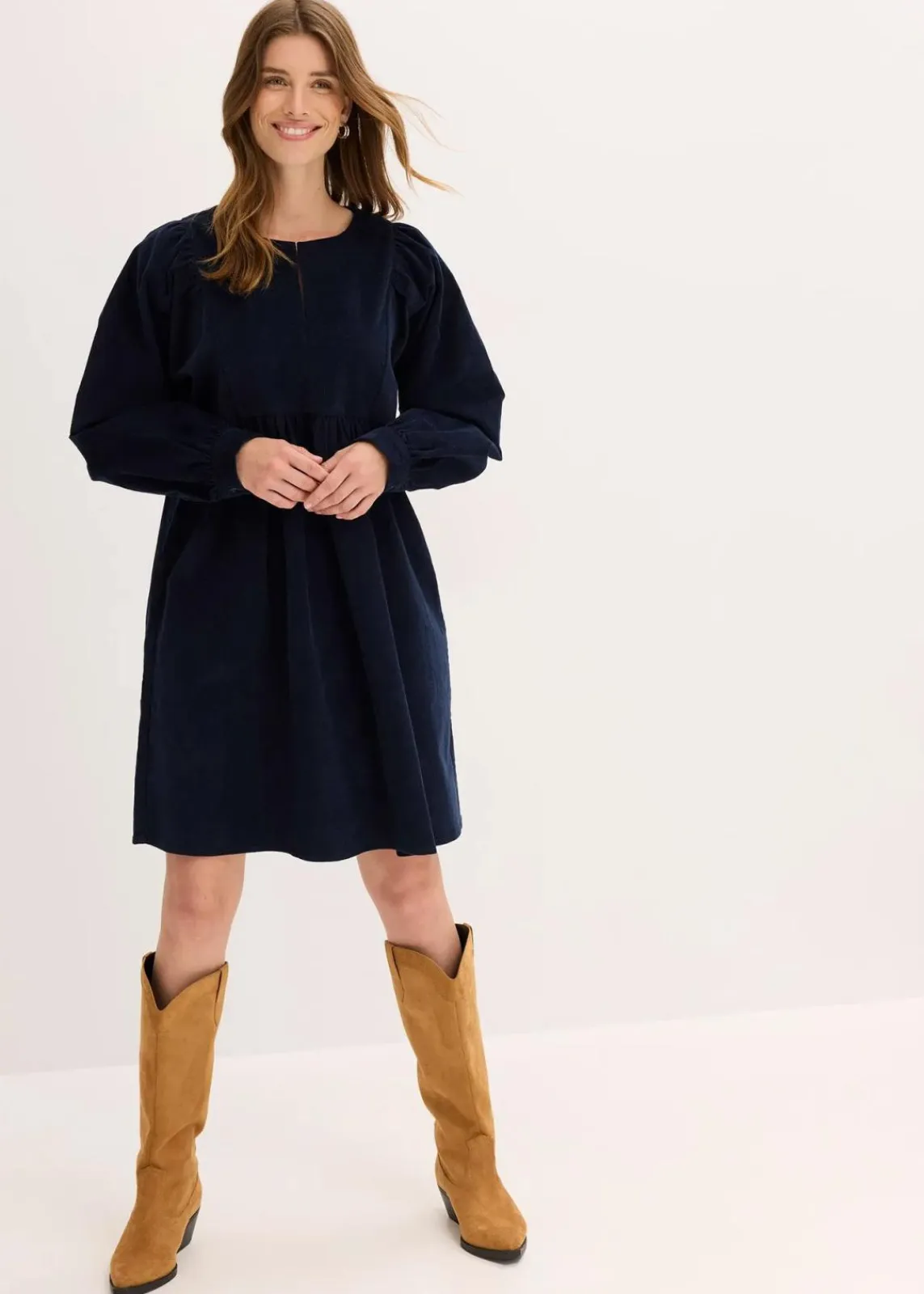 bonprix Bekleidung·Pullover & Strickjacken|Kleider^Cordkleid aus Baumwolle tintenblau