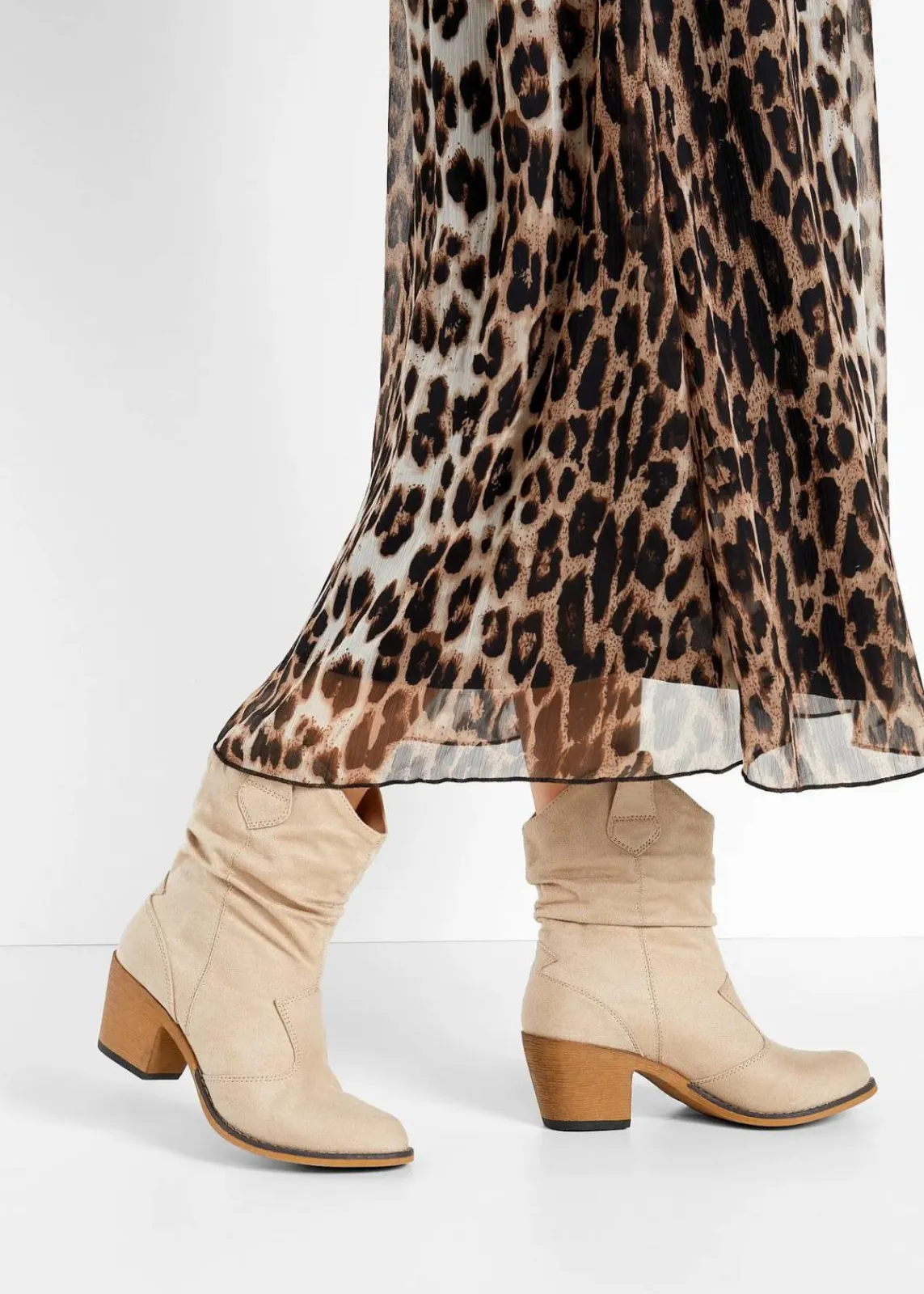 bonprix Schuhe & Accessoires In Spezialgrößen·Schuhe In Übergröße|Stiefeletten^Cowboy-Boots mit Raffung beige