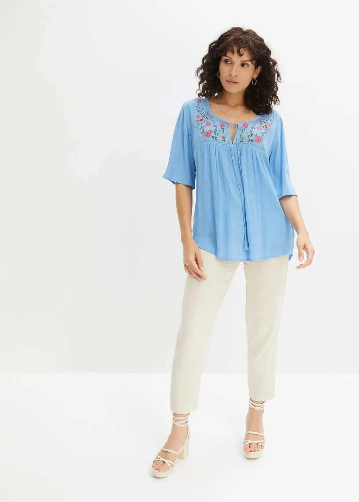 bonprix Nachhaltigere Materialien|Blusen & Tuniken^Crincle- Tunika aus softer Viskose brilliantblau