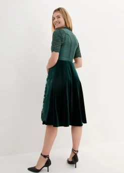 bonprix Bekleidung·Pullover & Strickjacken|Kleider^Dirndl mit bestickter Schürze (2-tlg. Set) mattgrün