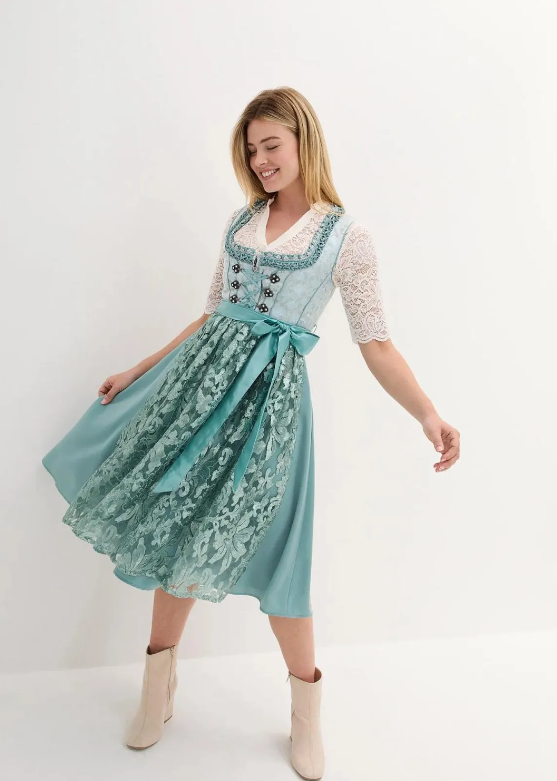 bonprix Kleider|Bekleidung·Pullover & Strickjacken^Dirndl mit Pailletten Schürze (2-tlg.Set) mineralblau