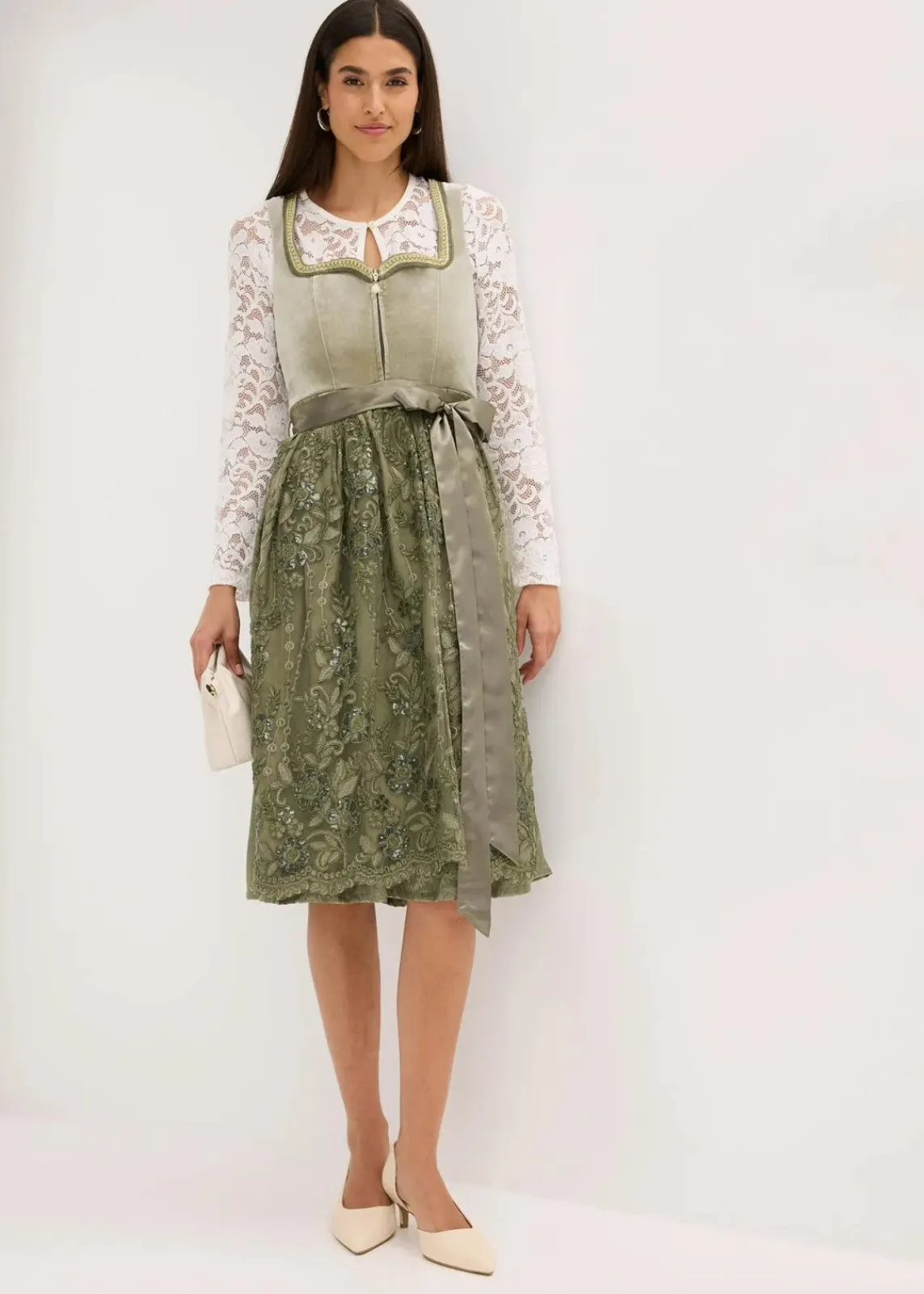 bonprix Bekleidung·Pullover & Strickjacken|Kleider^Dirndl mit Pailletten Schürze (2-tlg.Set) moosgrün/champagner