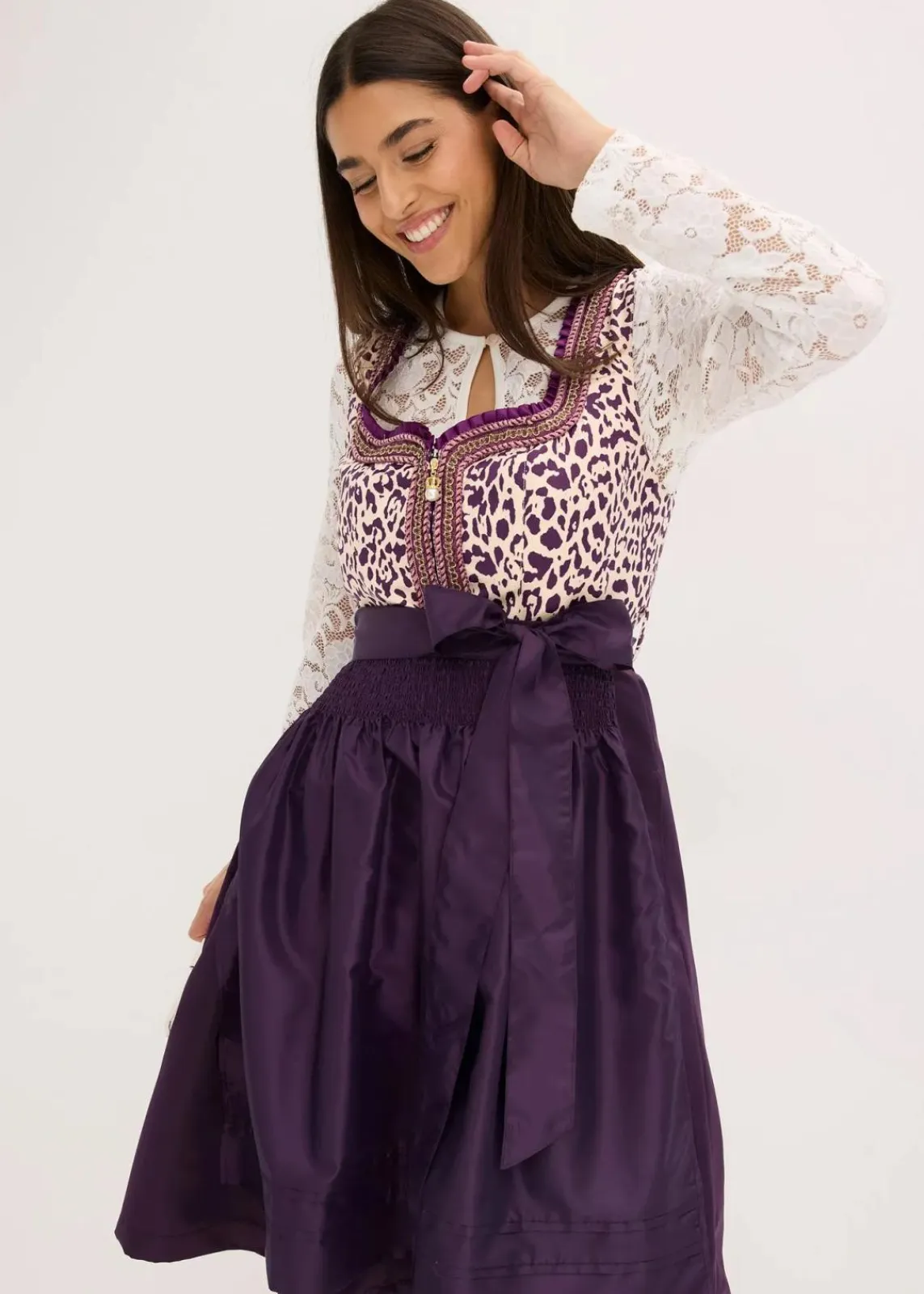 bonprix Bekleidung·Pullover & Strickjacken|Kleider^Dirndl und Schürze (2-tlg.Set) dunkellila/kieselbeige