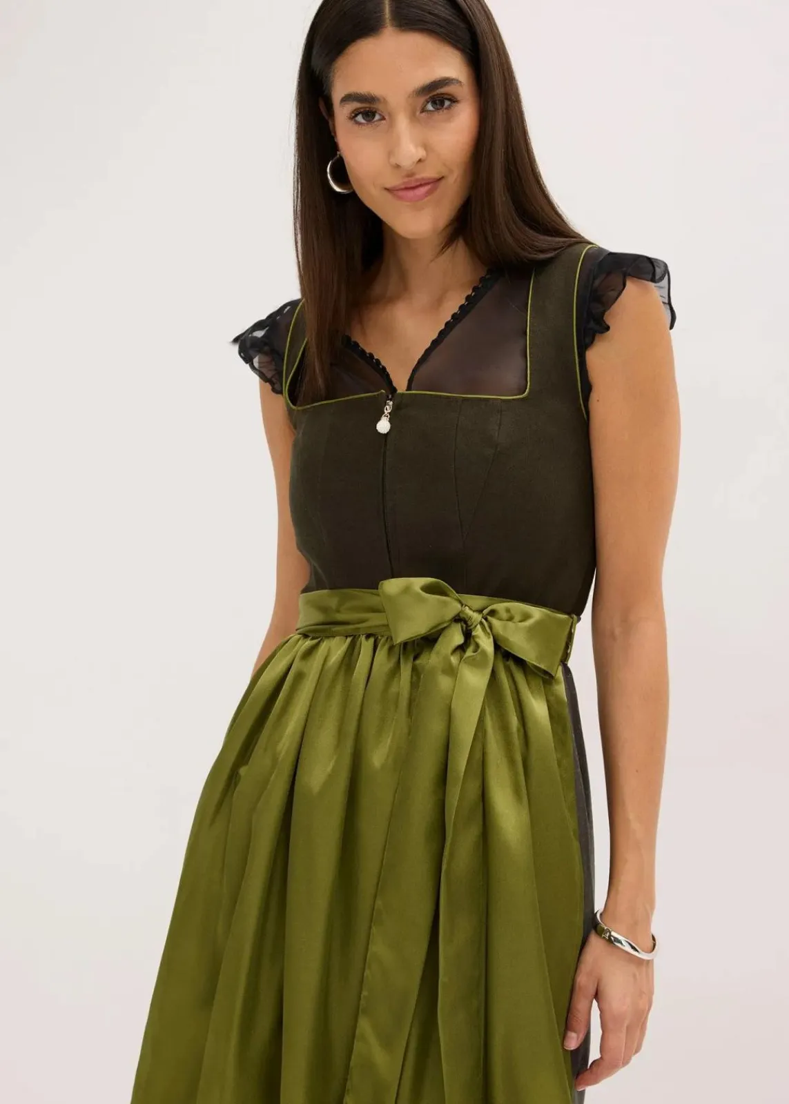 bonprix Bekleidung·Pullover & Strickjacken|Kleider^Dirndl und Schürze (2-tlg.Set) nachtoliv/lorbeergrün