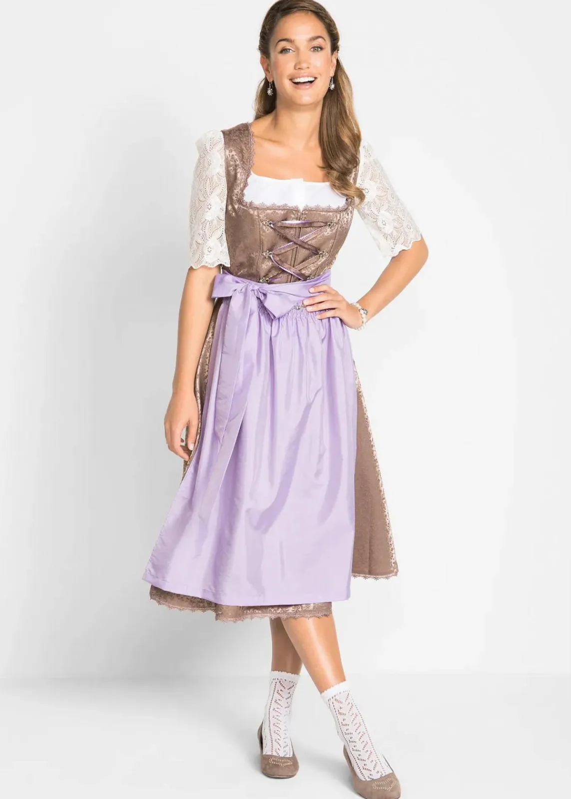 bonprix Bekleidung·Jacken & Mäntel|Blusen & Tuniken^Dirndlbluse mit Spitzenarm weiß