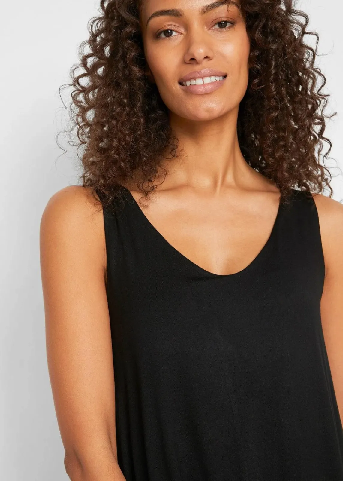 bonprix Nachhaltigere Materialien|Shirts & Tops^Doppellagiges Long-Top aus Viskose-Mix schwarz