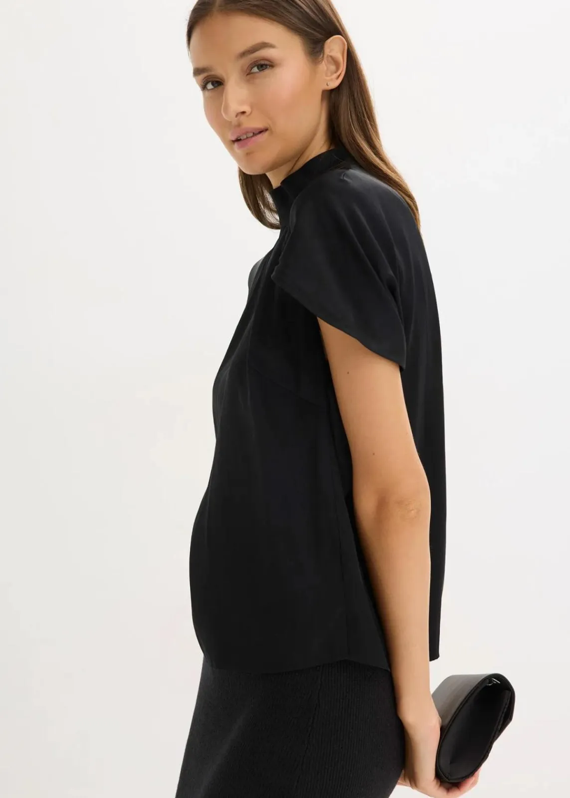 bonprix Bekleidung·Jacken & Mäntel|Blusen & Tuniken^Elegante Kurzarmbluse aus glänzenden Satin schwarz
