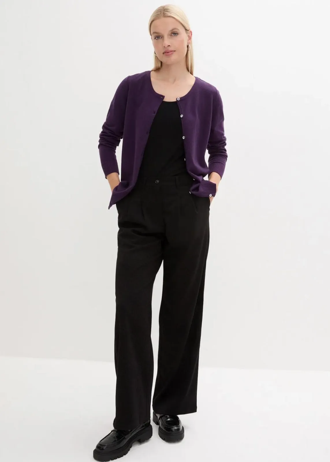 bonprix Bekleidung·Umstandsmode|Strickmode^Enge Feinstrickjacke dunkellila