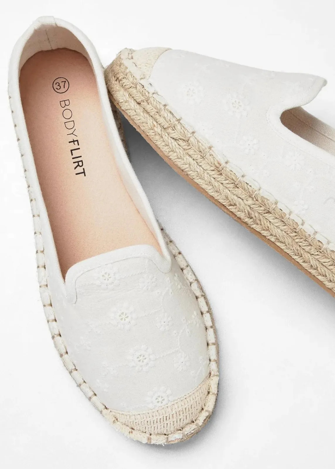 bonprix Slipper & Halbschuhe|Sommerschuhe^Espadrilles mit Stickerei sandbeige geblümt