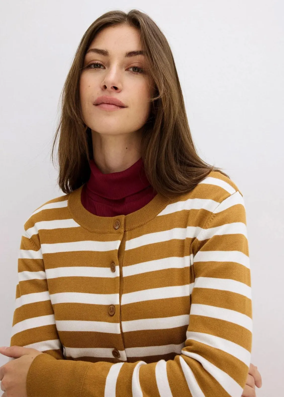 bonprix Bekleidung·Umstandsmode|Pullover & Strickjacken^Feinstrick-Cardigan mit Streifen haselnuss/wollweiß gestreift