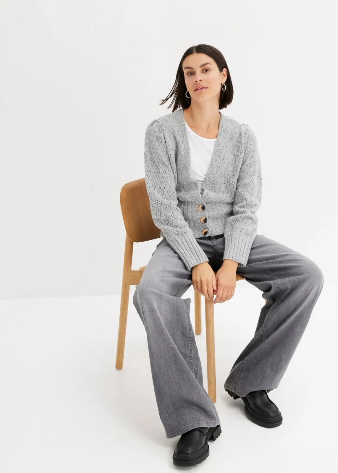 bonprix Bekleidung·Umstandsmode|Bekleidung·Jeans^Feinstrickjacke hellgrau meliert