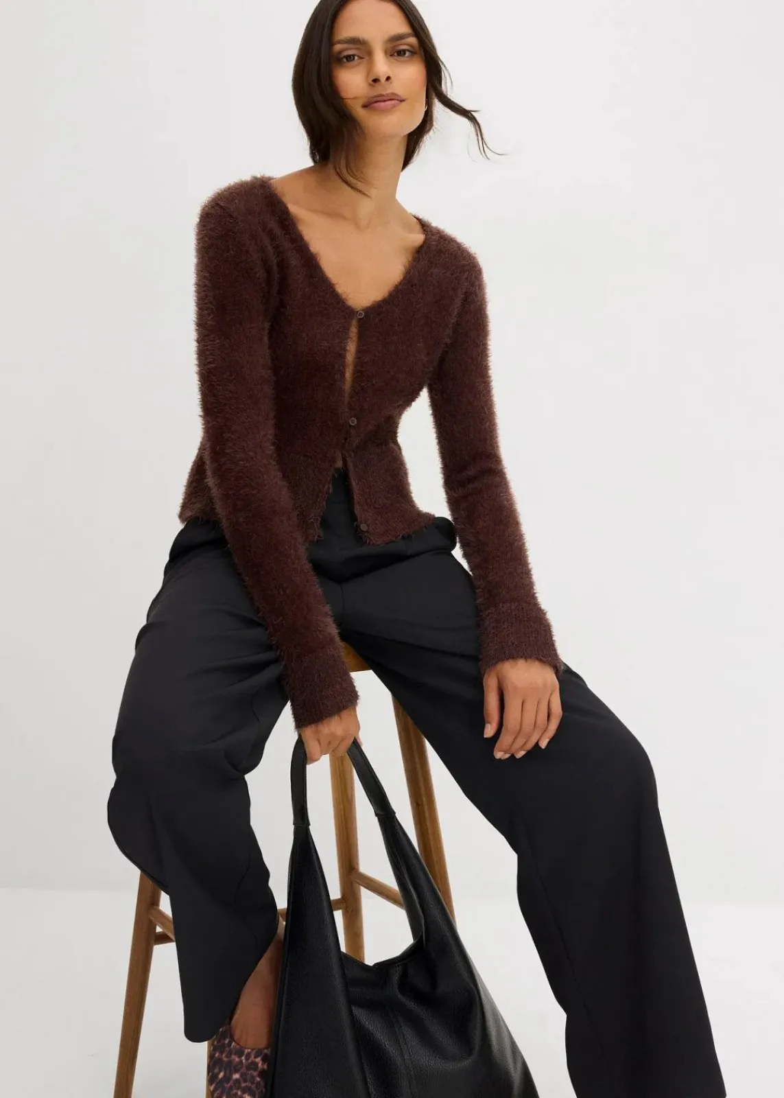 bonprix Bekleidung·Umstandsmode|Strickmode^Feinstrickjacke aus Federgarn dunkelbraun
