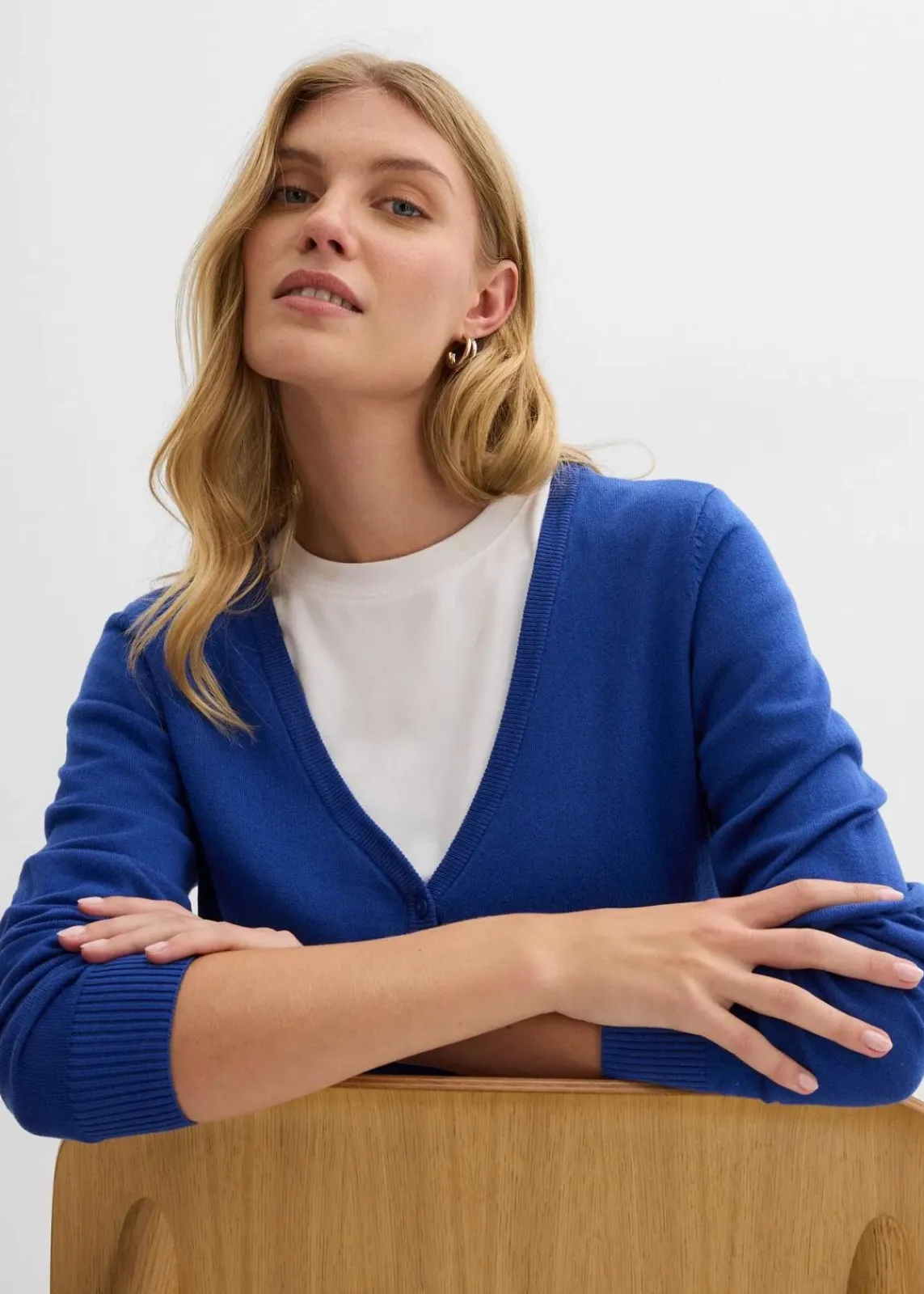 bonprix Bekleidung·Röcke|Bekleidung·Jeans^Feinstrickjacke mit Knopfleiste edelsteinblau
