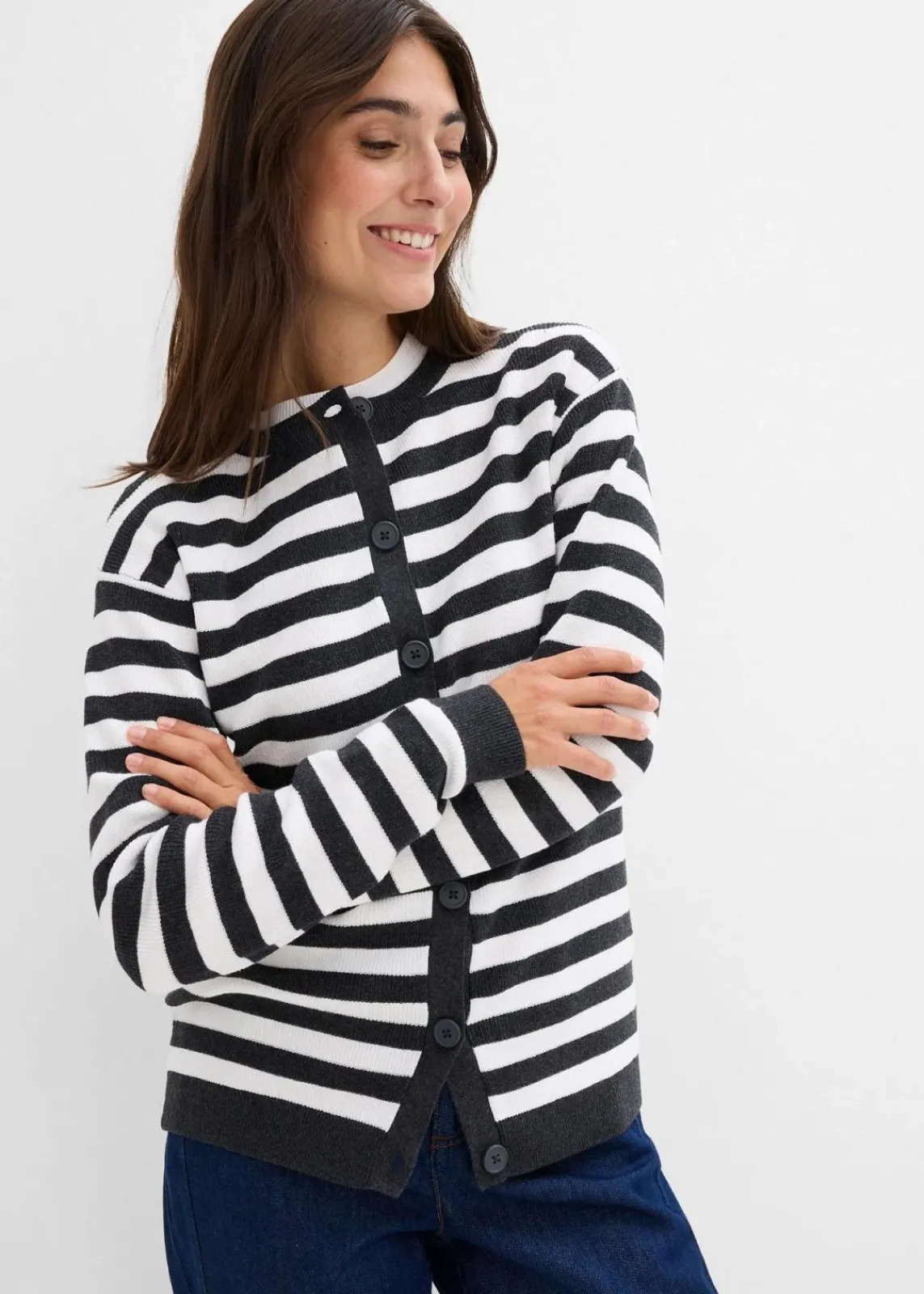 bonprix Pullover & Strickjacken|Basics^Feinstrickjacke, Rundhals dunkelgrau/weiß gestreift
