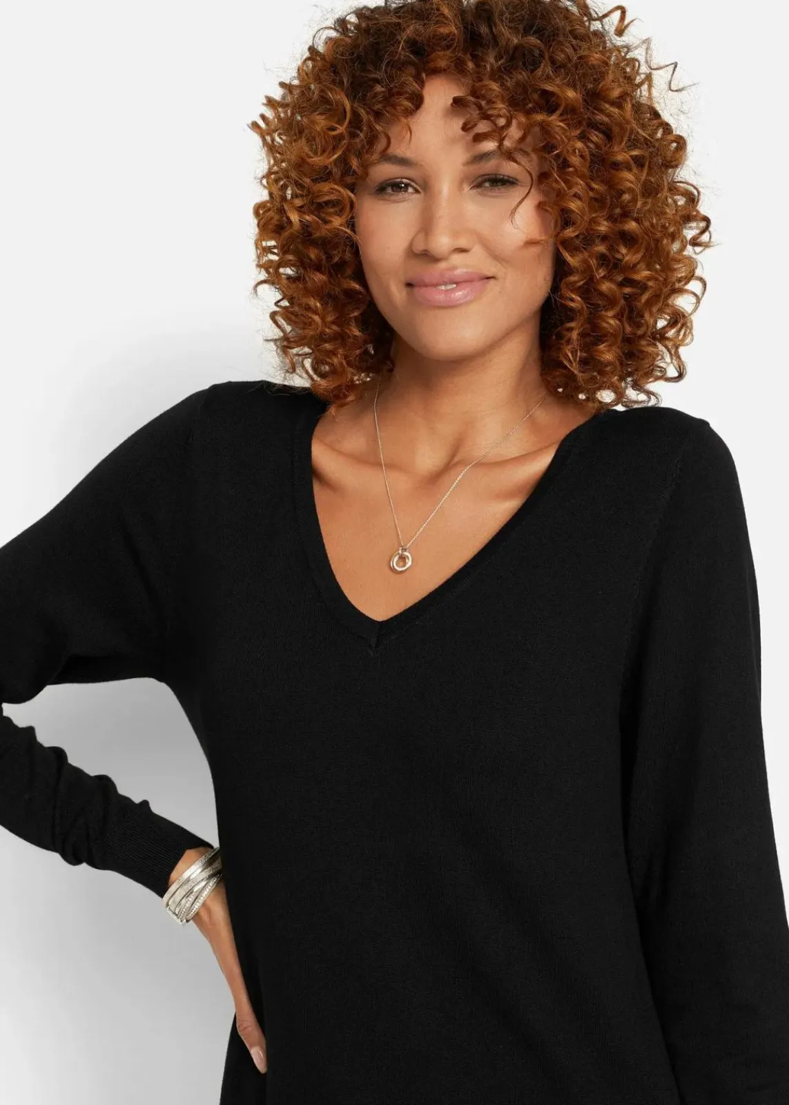 bonprix Bekleidung·Umstandsmode|Bekleidung·Jeans^Feinstrickpullover aus fließendem Viskose-Mix schwarz