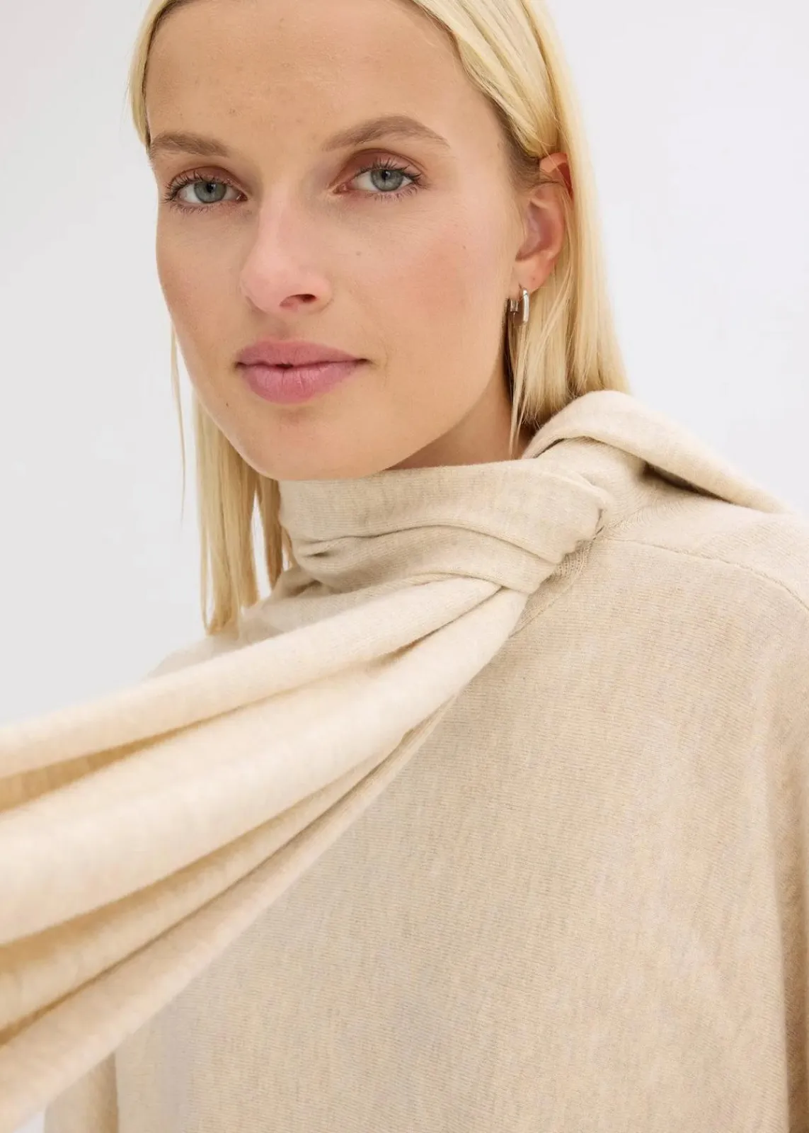 bonprix Pullover & Strickjacken|Strickmode^Feinstrickpullover aus softem Viskose-Mix kieselbeige meliert