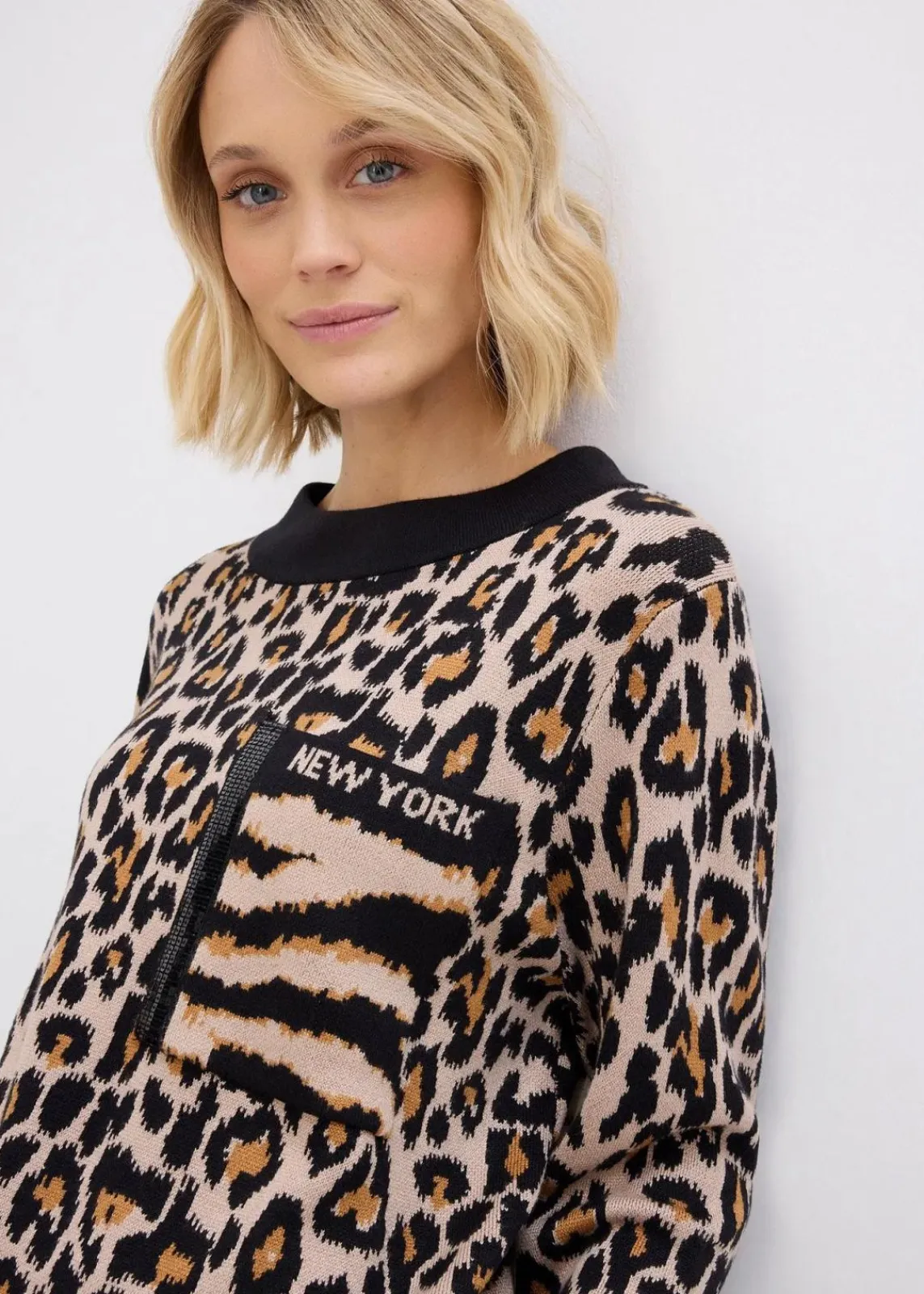bonprix Bekleidung·Umstandsmode|Nachhaltigere Materialien^Feinstrickpullover im Leoprint Design leo bedruckt