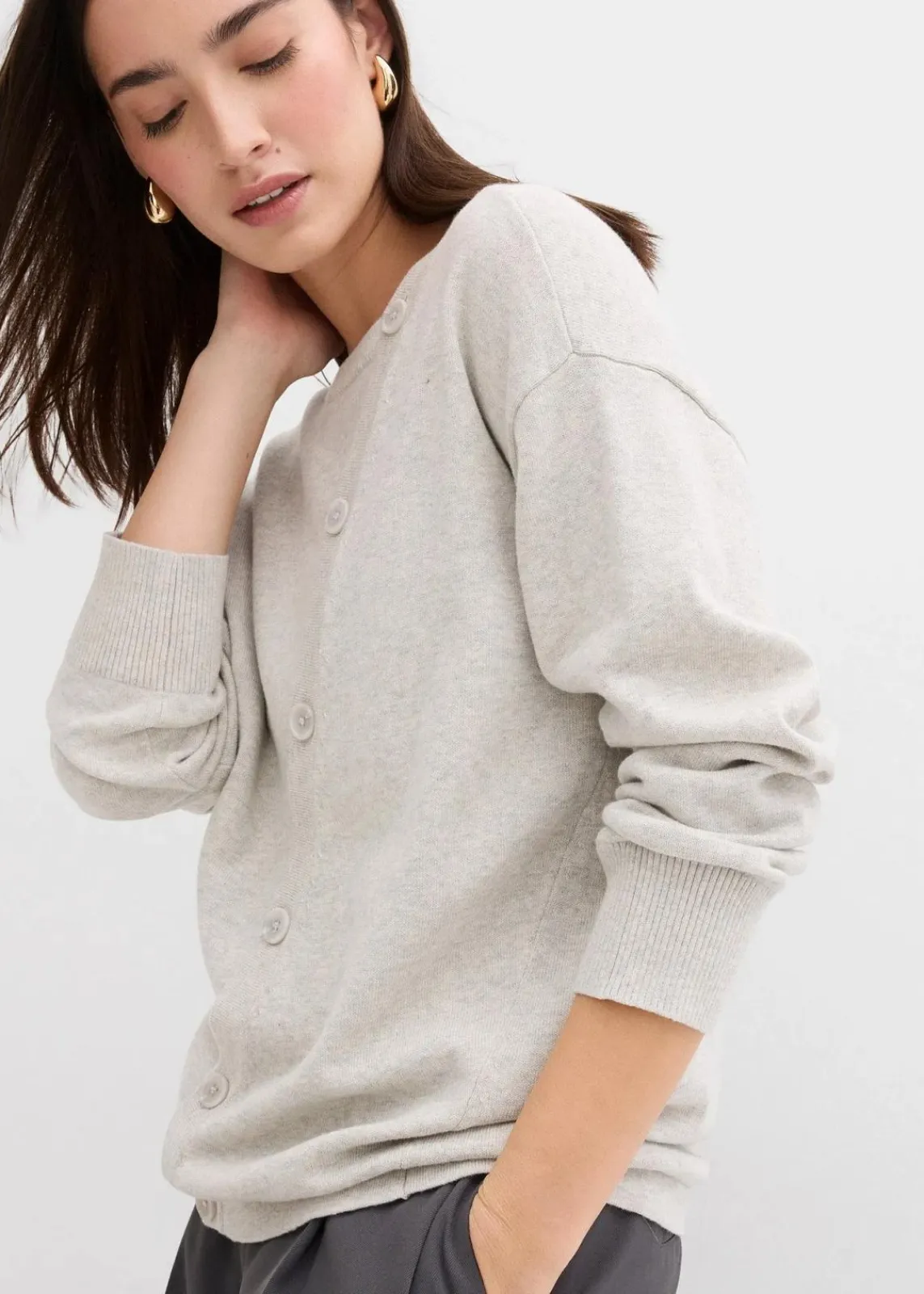 bonprix Strickmode|Pullover & Strickjacken^Feinstrickpullover mit asymmetrischer Knopfleiste kieselbeige meliert