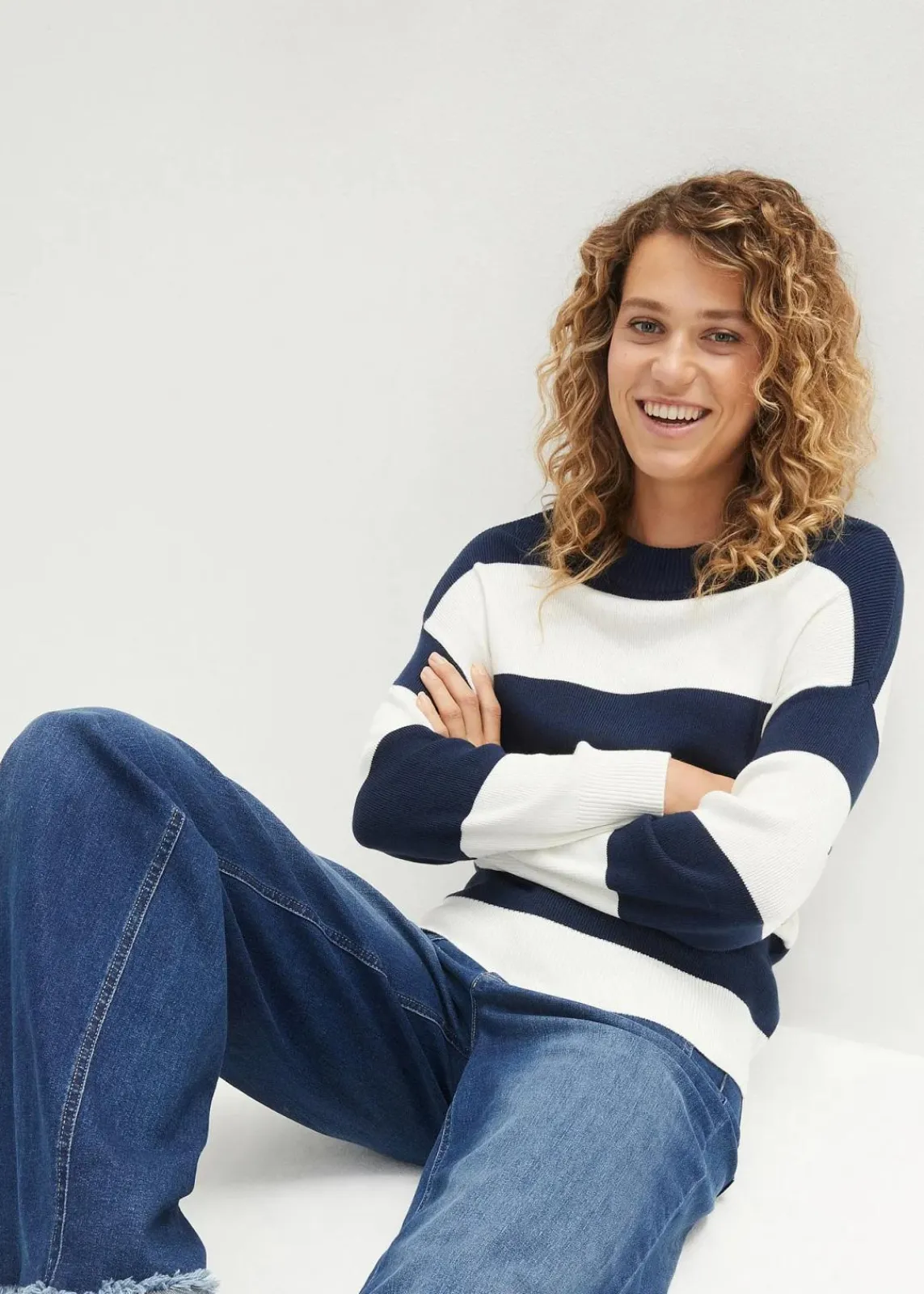 bonprix Pullover & Strickjacken|Bekleidung·Jeans^Feinstrickpullover mit Blockstreifen dunkelblau/wollweiß gestreift