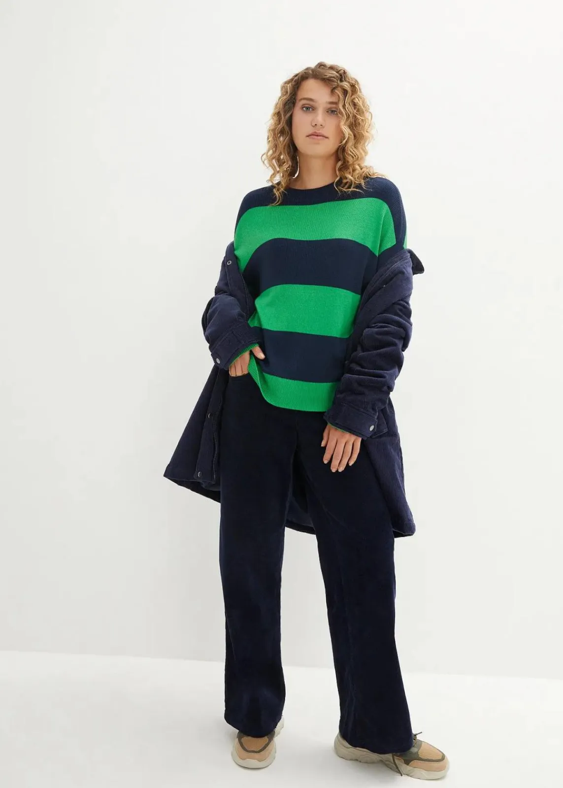 bonprix Pullover & Strickjacken|Bekleidung·Jeans^Feinstrickpullover mit Blockstreifen grasgrün/dunkelblau gestreift