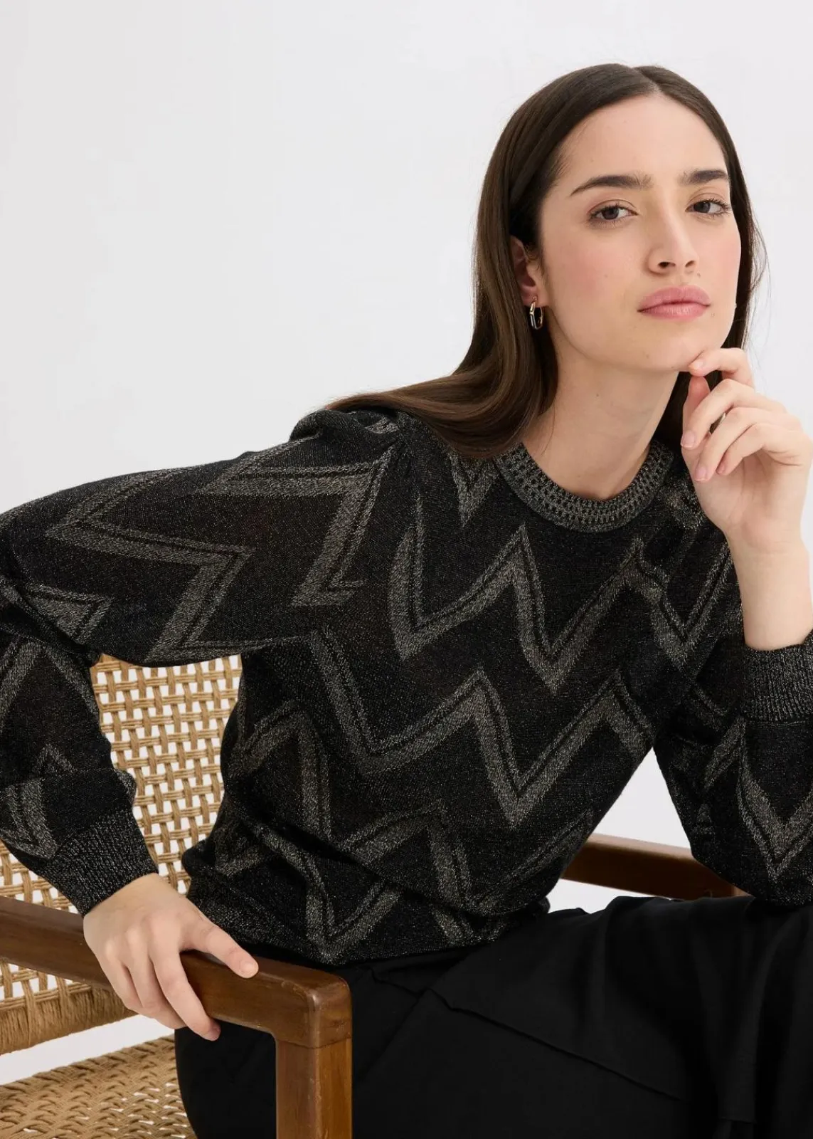 bonprix Bekleidung·Umstandsmode|Bekleidung·Jeans^Feinstrickpullover mit Glitzereffekt schwarz/gold